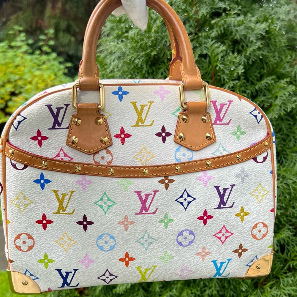 âSOLDâLouis Vuitton multicolor Trouville in white - Picture 1 of 15